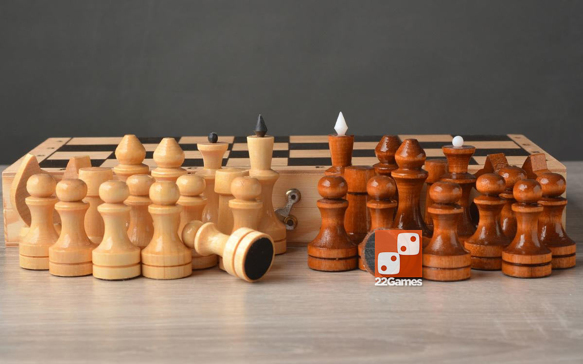 Шахматы деревянные