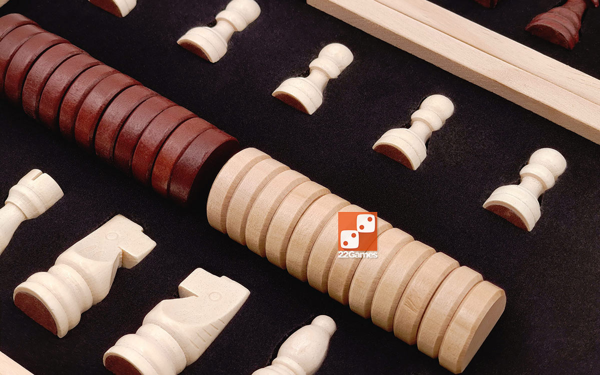 Шахматы магнитные с шашками деревянные в доске (39х39 см) – Для взрослых, Для детей Шахматы магнитные с шашками деревянные в доске (39х39 см)